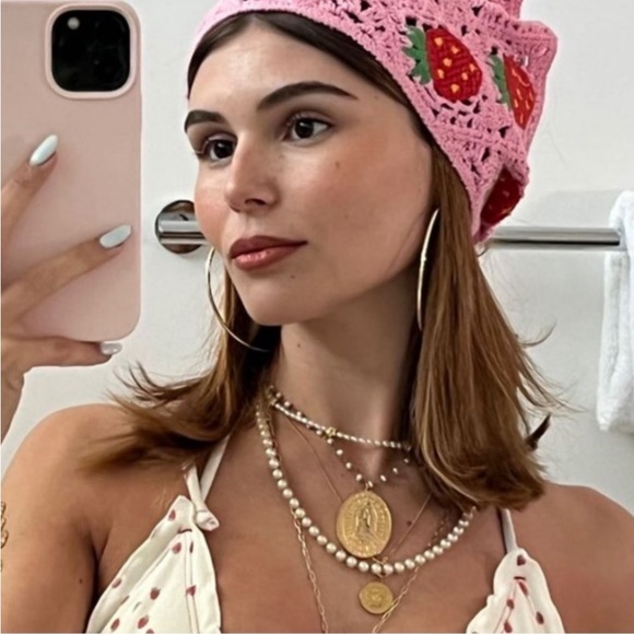 Bruna the Label Fiore Choker as seen on Olivia Jade - Picture 2 of 13